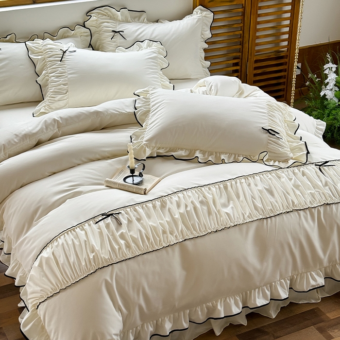 91家纺网 家纺一手货源 找家纺 2025秋冬新款A类母婴级法式风忆棉床裙床笠四件套 琉眠-华贵米