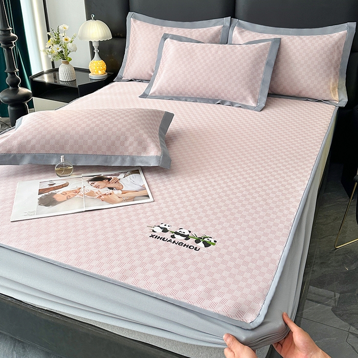 91家纺网 家纺一手货源 找家纺 席皇后 2025新款亲肤舒适A类提花冰丝凉席 床笠款 快乐熊猫-粉