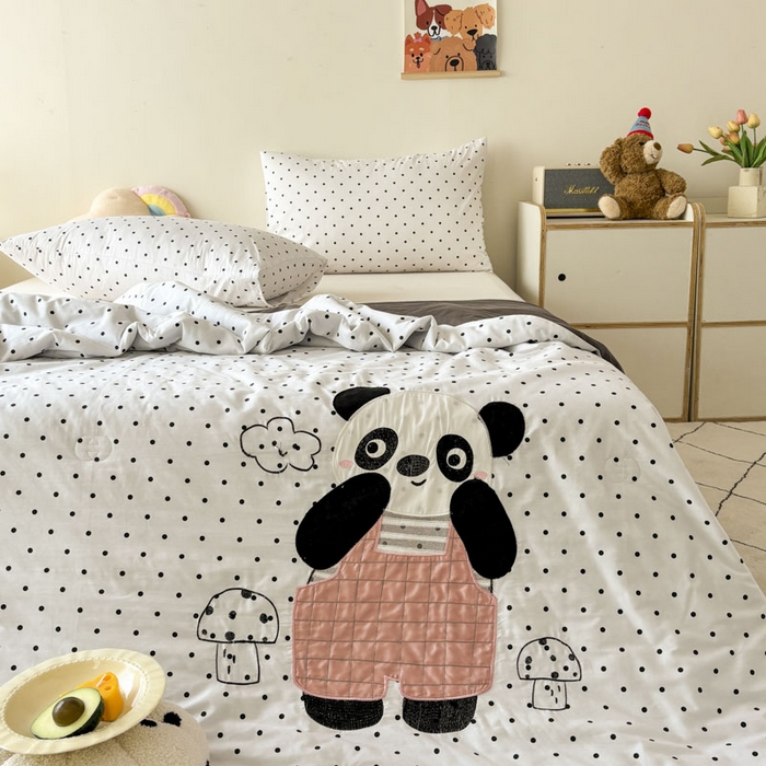 91家纺网 家纺一手货源 找家纺 鸣升家纺  2025新款精梳全棉纯棉绣花夏被夏凉被空调被 波点熊猫