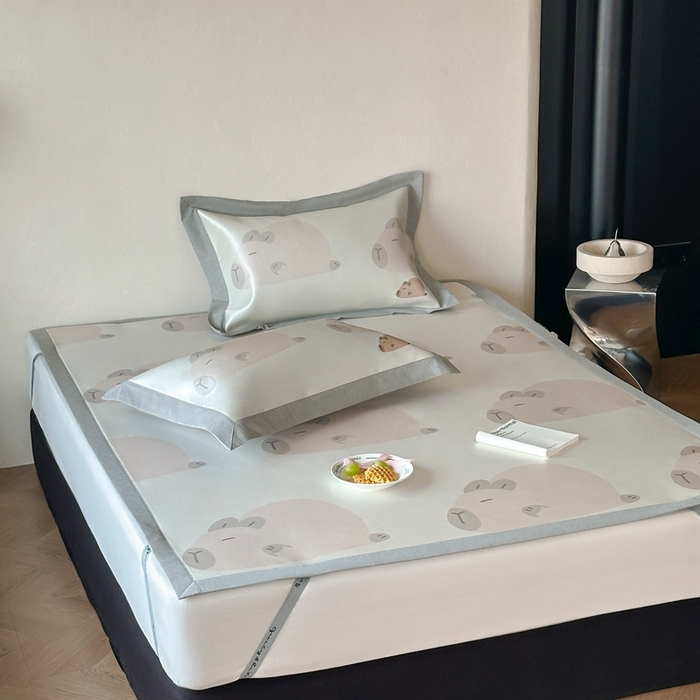 91家纺网 家纺一手货源 找家纺 橘滋  2025新款高端轻奢简约数码印花冰丝席-床席 卡皮噜噜