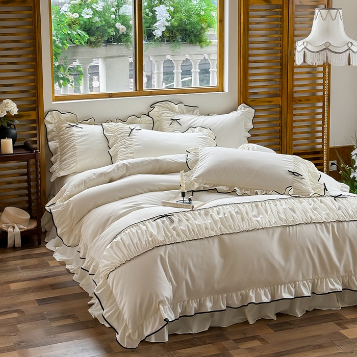 91家纺网 家纺一手货源 找家纺 2025秋冬新款A类母婴级法式风忆棉床裙床笠四件套 琉眠-华贵米