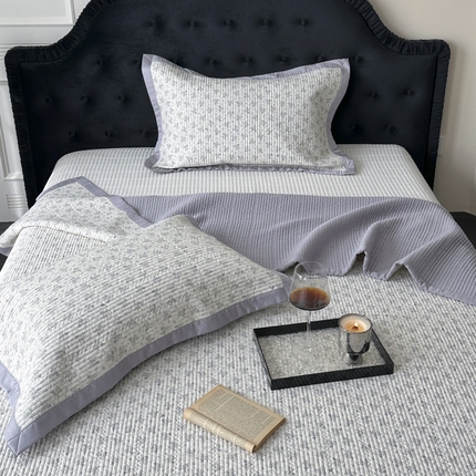 91家纺网 家纺一手货源 找家纺 （总）茉夕家纺 2025新款莫代尔天丝夹棉床盖