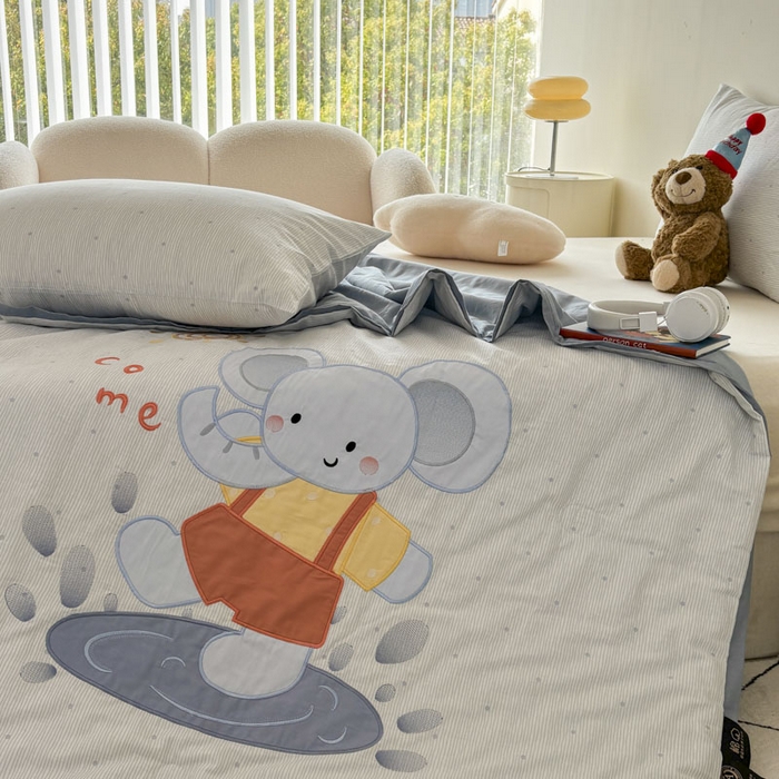 91家纺网 家纺一手货源 找家纺 鸣升家纺  2025新款精梳全棉纯棉绣花夏被夏凉被空调被 俏皮象