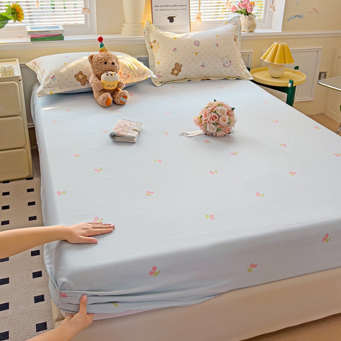 91家纺网 家纺一手货源 找家纺 依庭 2025新款全棉印花花卉款四件套单品系列-单床笠 芋泥小狗