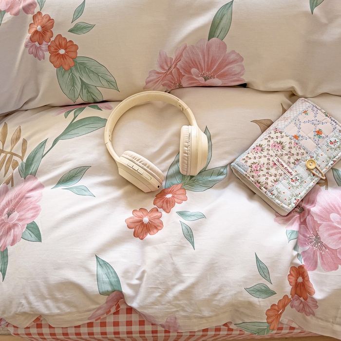 91家纺网 家纺一手货源 找家纺 依庭 2025新款全棉印花花卉款四件套单品系列-四件套 抒情花季