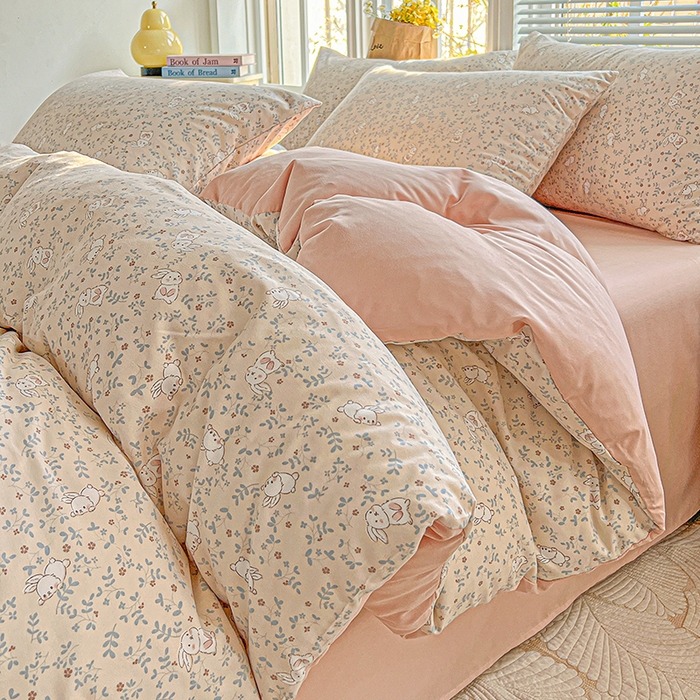 91家纺网 家纺一手货源 找家纺 2025水洗棉双层纱简约风ins风小碎花被套床单款床笠款三四件套-单被套