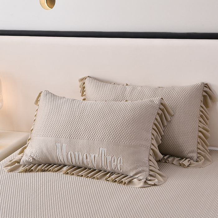 91家纺网 家纺一手货源 找家纺 畅畅家纺 2025新款立体提花凉豆豆席床裙款凉席 金钱树-咖