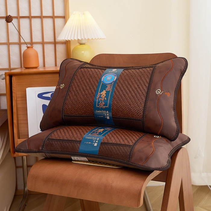 91家纺网 家纺一手货源 找家纺 （总）优波兔 2025新款夏凉枕 高端野藤葫芦丝一体式绣花圆枕（36x57）荞麦壳枕