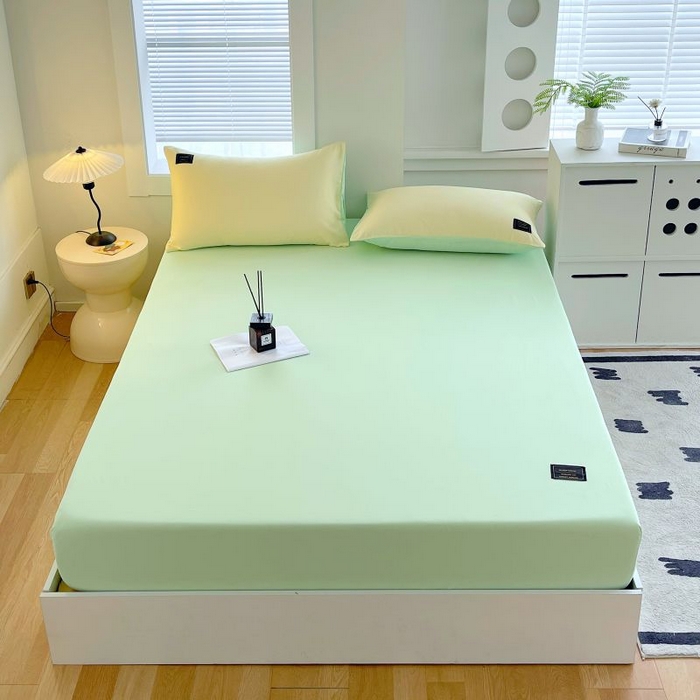 91家纺网 家纺一手货源 找家纺 恋之语 2025新款纯色亲肤舒适贴布标单床笠90克 果绿