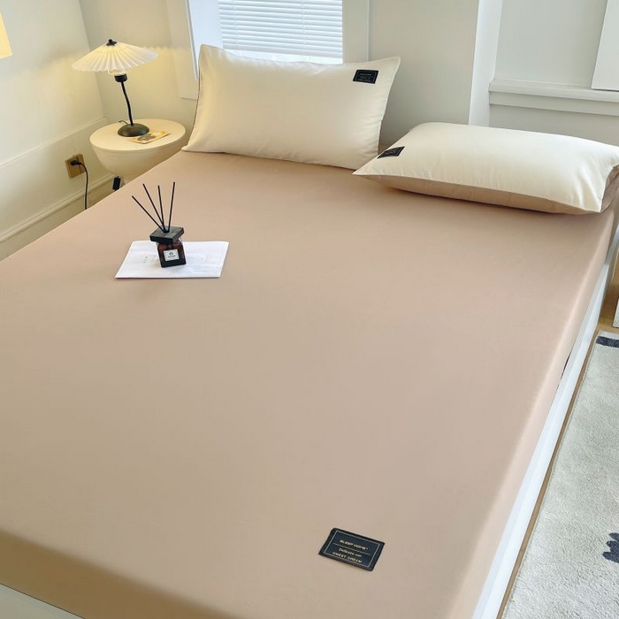 91家纺网 家纺一手货源 找家纺 恋之语 2025新款纯色亲肤舒适贴布标单床笠90克 卡其