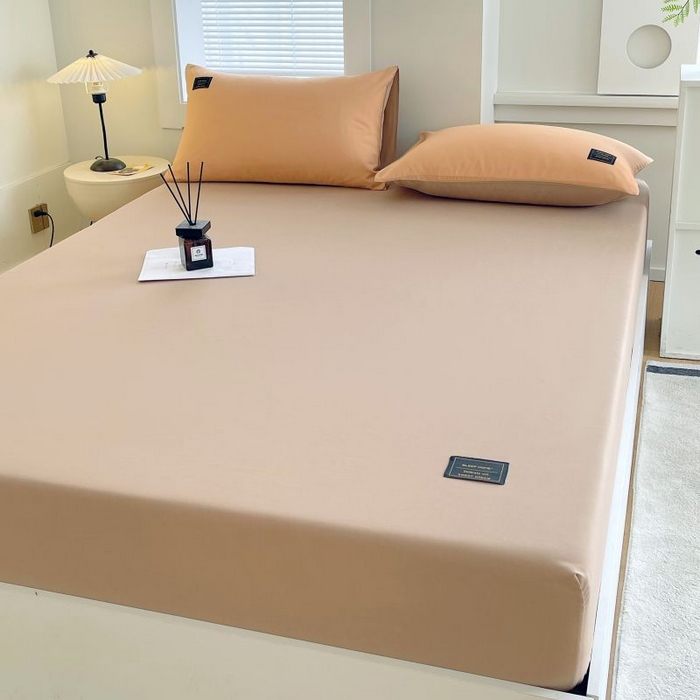 91家纺网 家纺一手货源 找家纺 恋之语 2025新款纯色亲肤舒适贴布标单床笠90克 卡其灰