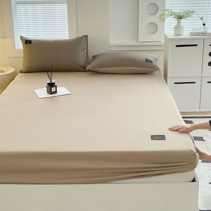 91家纺网 家纺一手货源 找家纺 恋之语 2025新款纯色亲肤舒适贴布标单床笠90克 卡其灰2