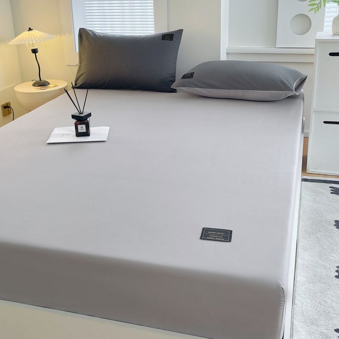 91家纺网 家纺一手货源 找家纺 恋之语 2025新款纯色亲肤舒适贴布标单床笠90克 浅灰