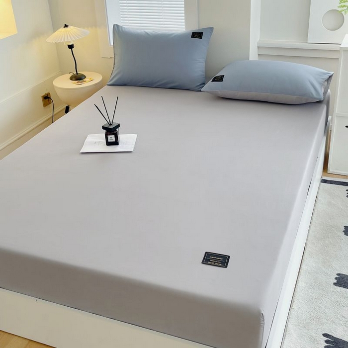 91家纺网 家纺一手货源 找家纺 恋之语 2025新款纯色亲肤舒适贴布标单床笠90克 浅灰+蓝