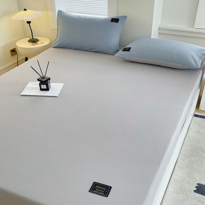 91家纺网 家纺一手货源 找家纺 恋之语 2025新款纯色亲肤舒适贴布标单床笠90克 浅灰+蓝