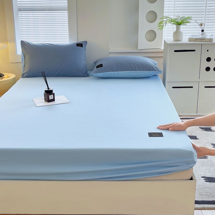 91家纺网 家纺一手货源 找家纺 恋之语 2025新款纯色亲肤舒适贴布标单床笠90克 浅蓝