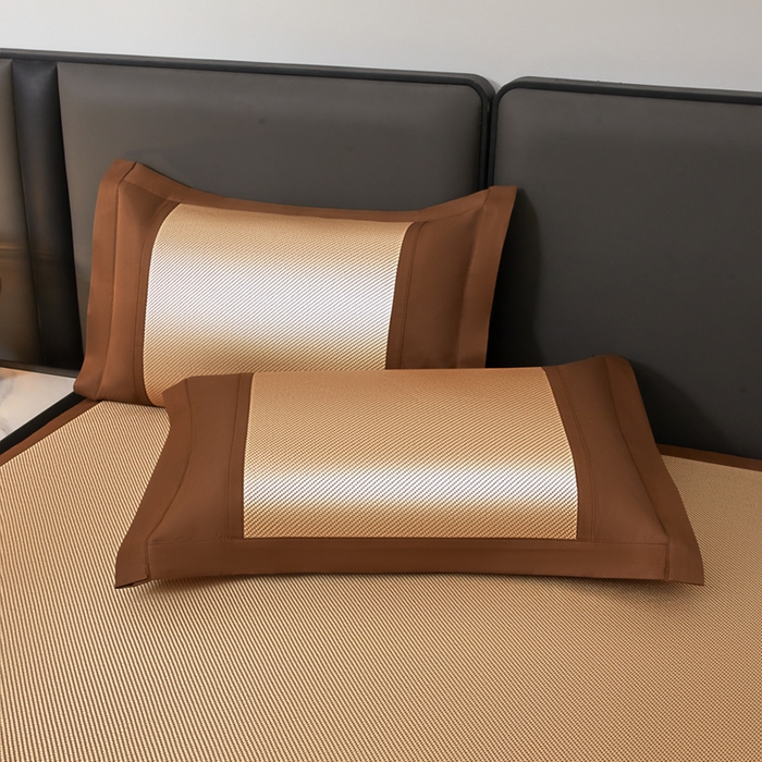 91家纺网 家纺一手货源 找家纺 全季家居 2025新款A类抗菌防螨幸运星系列冰藤席凉席席子 金咖 床席