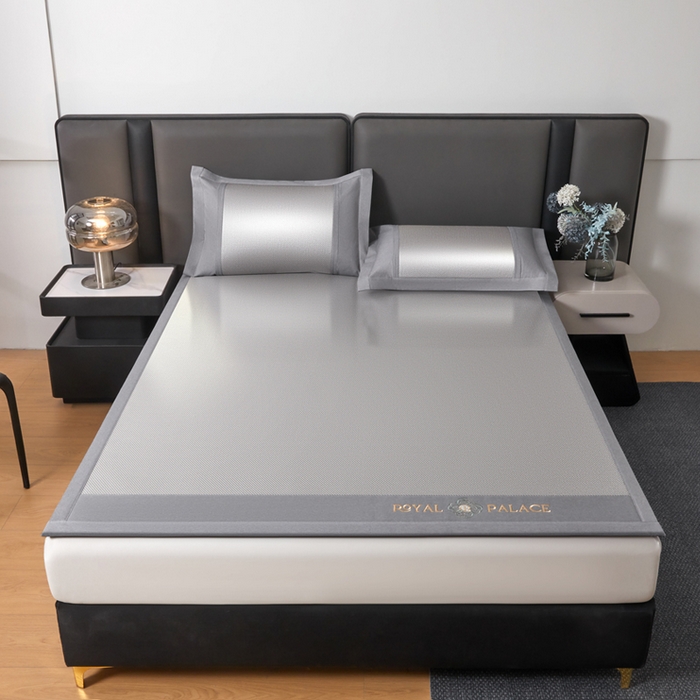 91家纺网 家纺一手货源 找家纺 全季家居 2025新款A类抗菌防螨幸运星系列冰藤席凉席席子 银灰 床席