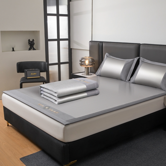 91家纺网 家纺一手货源 找家纺 全季家居 2025新款A类抗菌防螨幸运星系列冰藤席凉席席子 银灰 床席