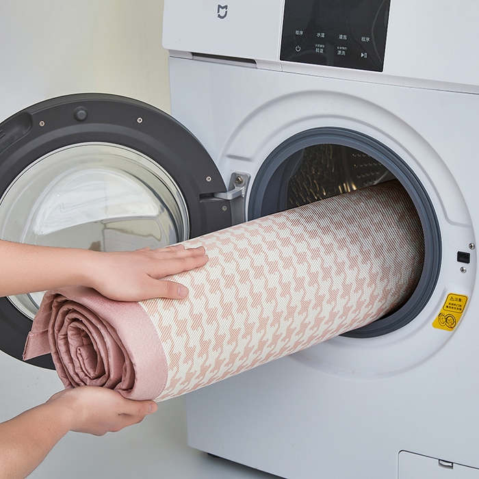 91家纺网 家纺一手货源 找家纺 全季家居 2025新款A类轻奢系列数码印花冰藤席凉席席子 千鸟格-淡粉 床席