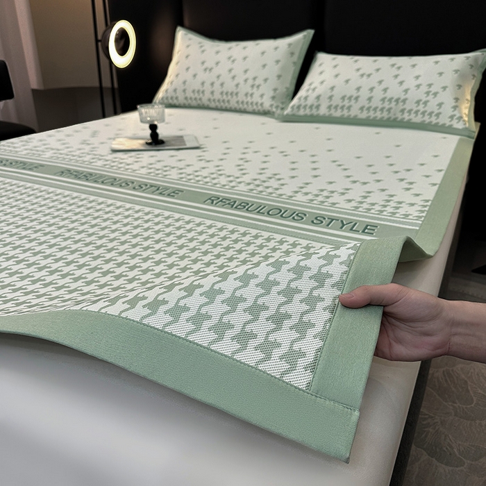 91家纺网 家纺一手货源 找家纺 全季家居 2025新款A类轻奢系列数码印花冰藤席凉席席子 千鸟格-浅绿 床席