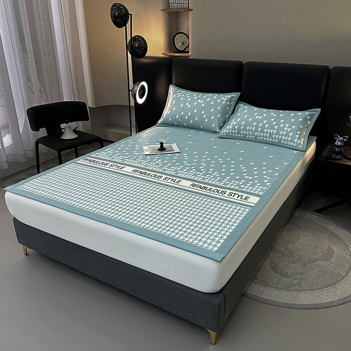 91家纺网 家纺一手货源 找家纺 全季家居 2025新款A类轻奢系列数码印花冰藤席凉席席子 千鸟格-深蓝 床席