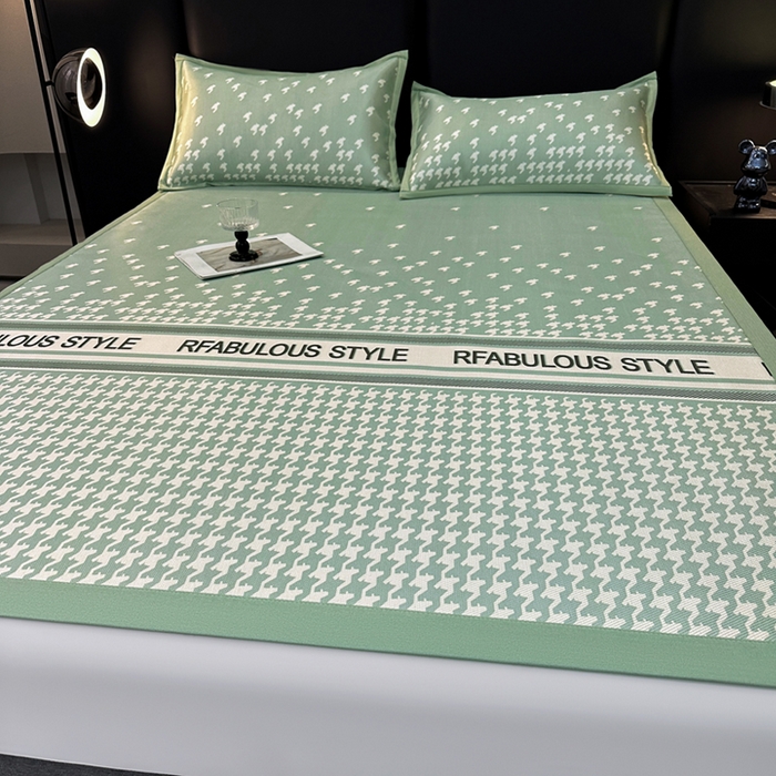 91家纺网 家纺一手货源 找家纺 全季家居 2025新款A类轻奢系列数码印花冰藤席凉席席子 千鸟格-水绿 床席