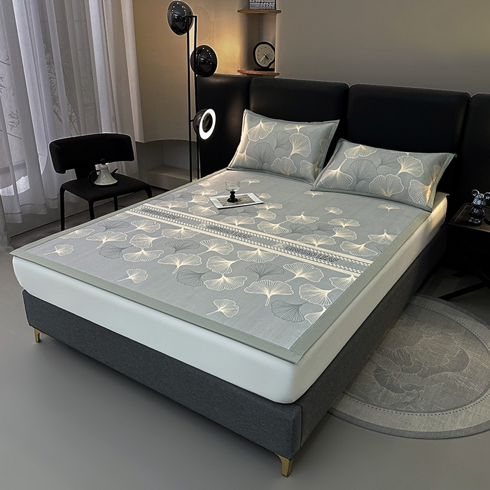 91家纺网 家纺一手货源 找家纺 全季家居 2025新款A类轻奢系列数码印花冰藤席凉席席子 杏叶语-灰金 床席