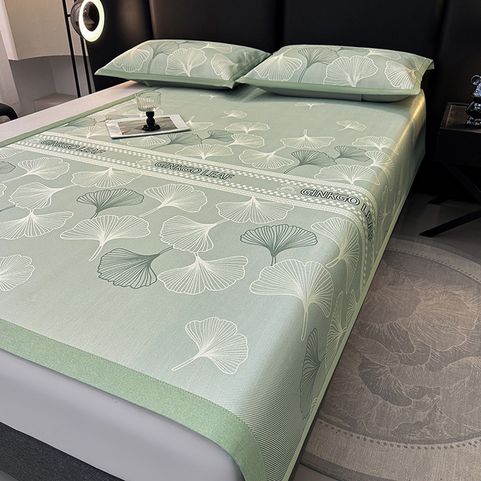 91家纺网 家纺一手货源 找家纺 全季家居 2025新款A类轻奢系列数码印花冰藤席凉席席子 杏叶语-水绿 床席