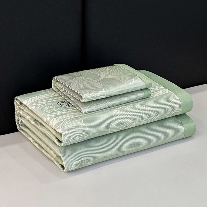 91家纺网 家纺一手货源 找家纺 全季家居 2025新款A类轻奢系列数码印花冰藤席凉席席子 杏叶语-水绿 床席