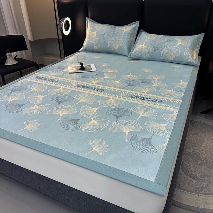 91家纺网 家纺一手货源 找家纺 全季家居 2025新款A类轻奢系列数码印花冰藤席凉席席子 杏叶语-天蓝 床席