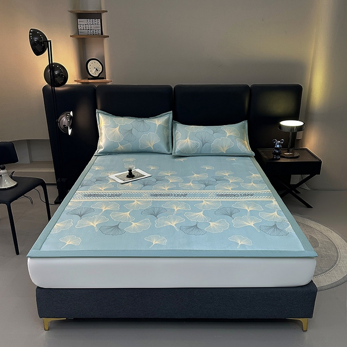 91家纺网 家纺一手货源 找家纺 全季家居 2025新款A类轻奢系列数码印花冰藤席凉席席子 杏叶语-天蓝 床席