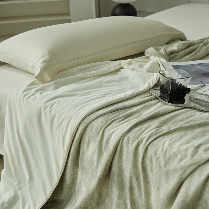 91家纺网 家纺一手货源 找家纺 佑先生 2025新款印花凉感被（锦氨） 烟雨蒙蒙-卡其