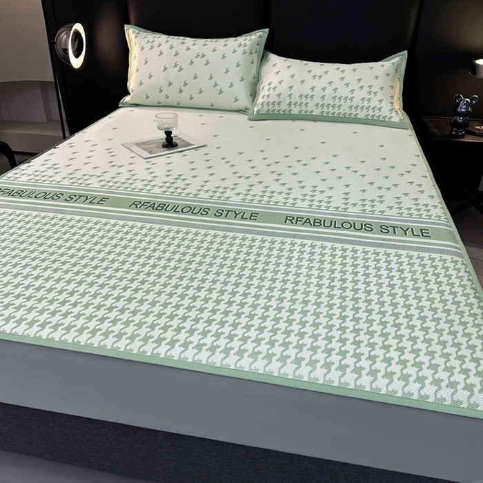 91家纺网 家纺一手货源 找家纺 全季家居 2025新款A类轻奢系列数码印花冰藤席凉席席子 千鸟格-浅绿 床笠