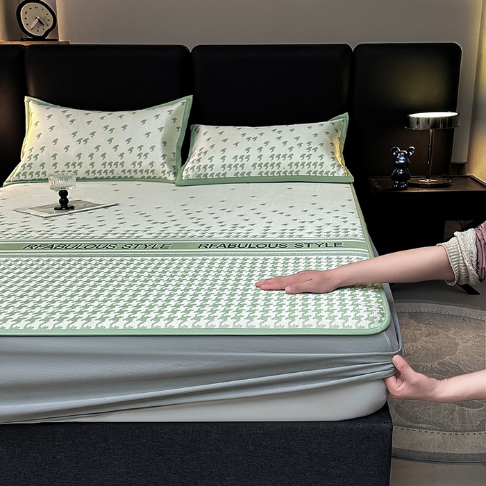 91家纺网 家纺一手货源 找家纺 全季家居 2025新款A类轻奢系列数码印花冰藤席凉席席子 千鸟格-浅绿 床笠