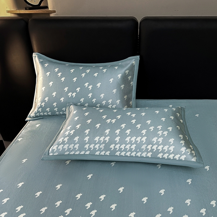 91家纺网 家纺一手货源 找家纺 全季家居 2025新款A类轻奢系列数码印花冰藤席凉席席子 千鸟格-深蓝 床笠