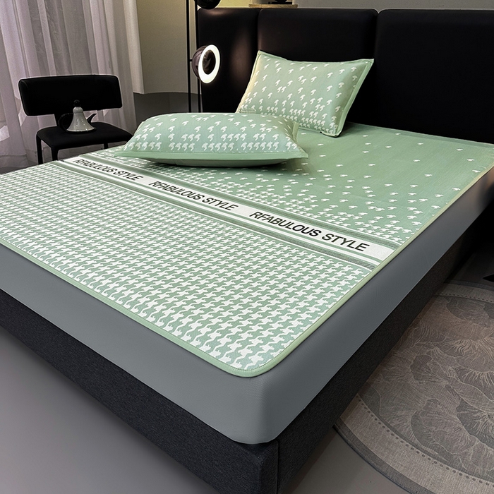 91家纺网 家纺一手货源 找家纺 全季家居 2025新款A类轻奢系列数码印花冰藤席凉席席子 千鸟格-水绿 床笠