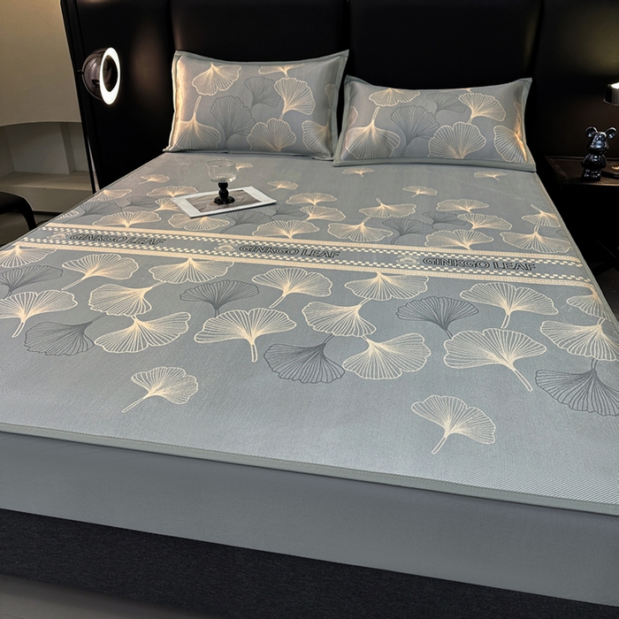 91家纺网 家纺一手货源 找家纺 全季家居 2025新款A类轻奢系列数码印花冰藤席凉席席子 杏叶语-灰金 床笠