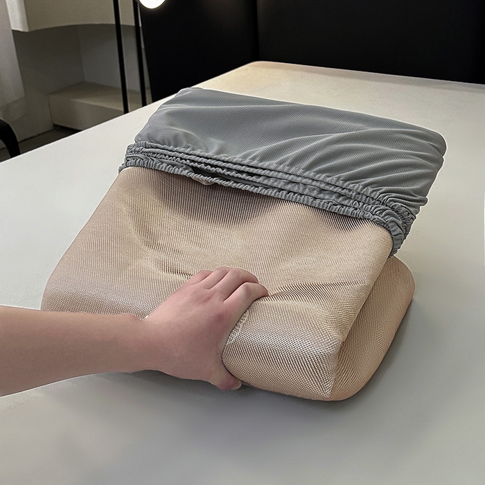 91家纺网 家纺一手货源 找家纺 全季家居 2025新款A类轻奢系列数码印花冰藤席凉席席子 杏叶语-浅咖 床笠