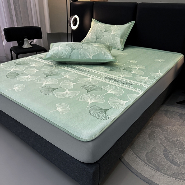 91家纺网 家纺一手货源 找家纺 全季家居 2025新款A类轻奢系列数码印花冰藤席凉席席子 杏叶语-水绿 床笠