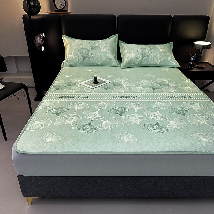 91家纺网 家纺一手货源 找家纺 全季家居 2025新款A类轻奢系列数码印花冰藤席凉席席子 杏叶语-水绿 床笠