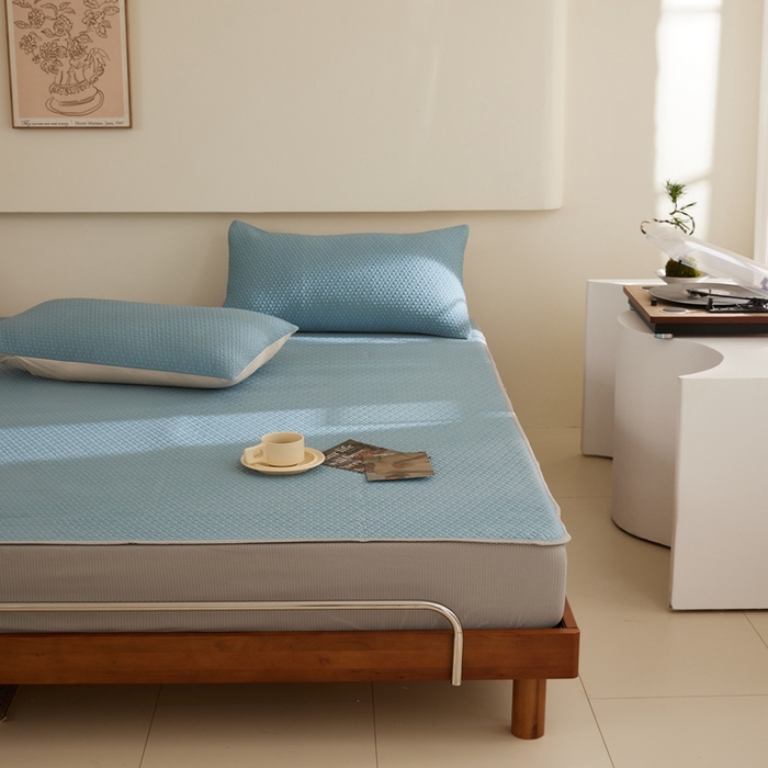 91家纺网 家纺一手货源 找家纺 （总）佑先生 2025新款A类凉感豆豆席床笠三件套