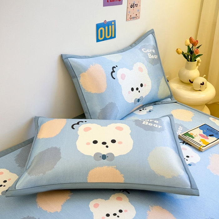 91家纺网 家纺一手货源 找家纺 全季家居 2025新款A类小清新数码印花冰藤席凉席席子 甜趣熊 床席