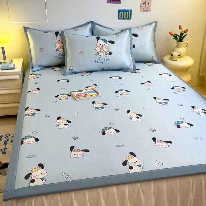 91家纺网 家纺一手货源 找家纺 全季家居 2025新款A类小清新数码印花冰藤席凉席席子 调皮小狗 床席