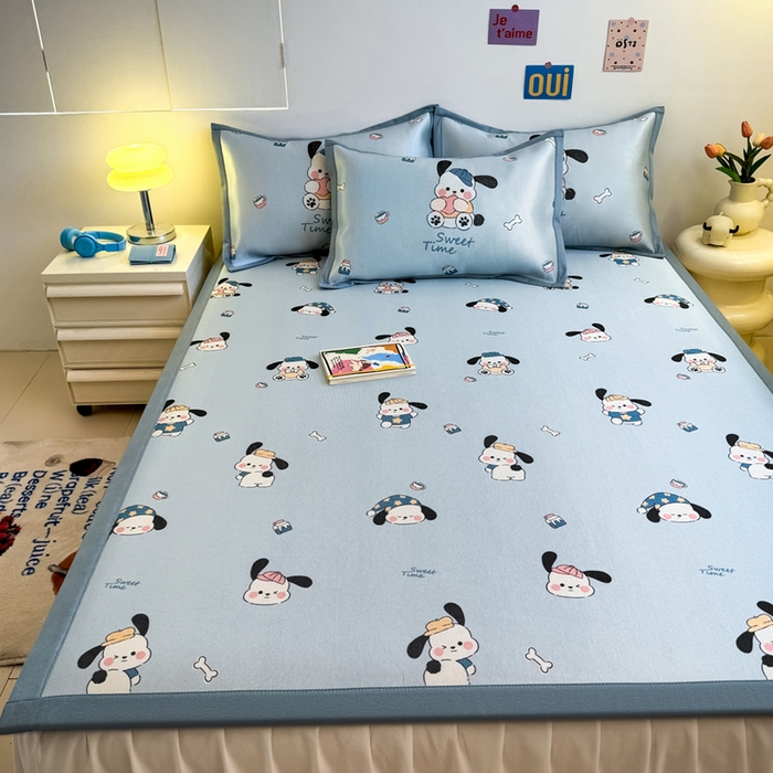 91家纺网 家纺一手货源 找家纺 全季家居 2025新款A类小清新数码印花冰藤席凉席席子 调皮小狗 床席