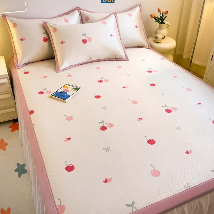 91家纺网 家纺一手货源 找家纺 全季家居 2025新款A类小清新数码印花冰藤席凉席席子 小樱桃 床席