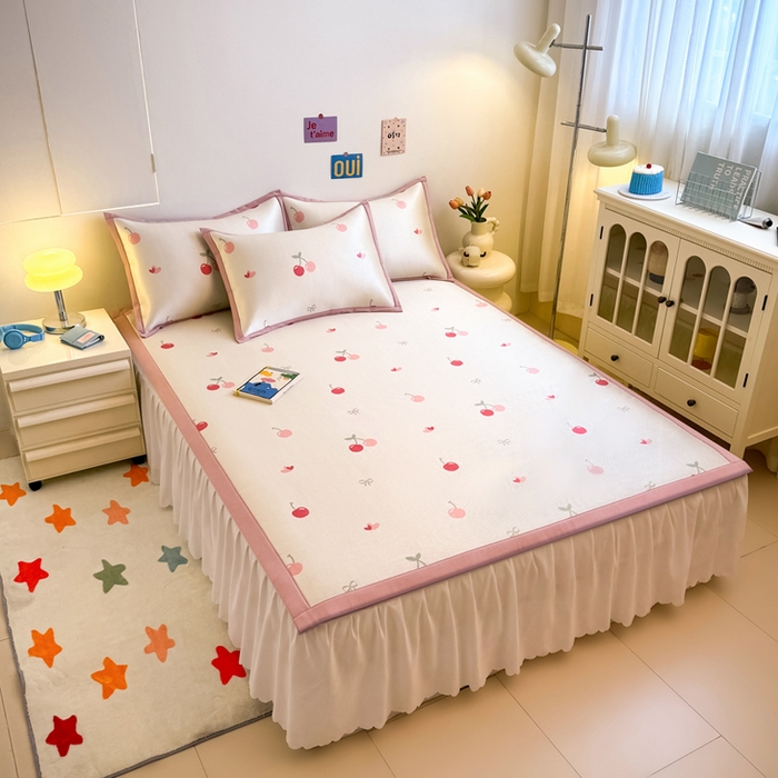 91家纺网 家纺一手货源 找家纺 全季家居 2025新款A类小清新数码印花冰藤席凉席席子 小樱桃 床席