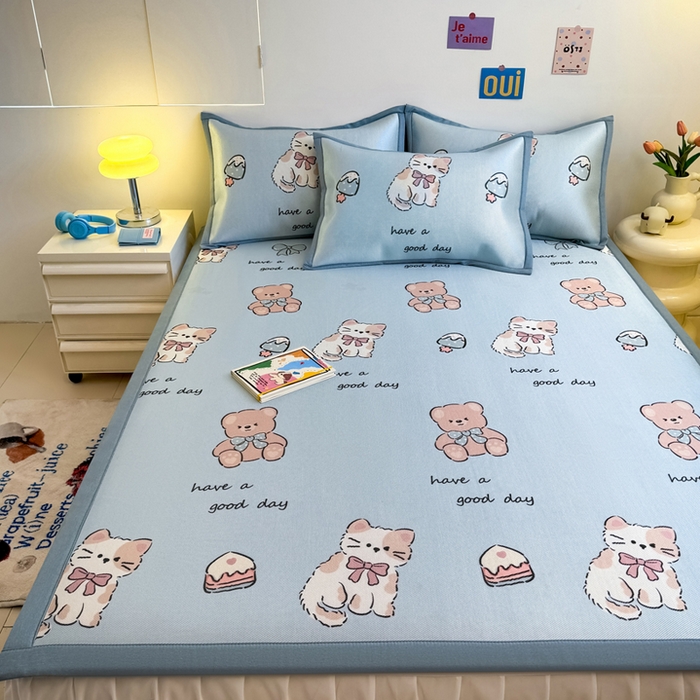 91家纺网 家纺一手货源 找家纺 全季家居 2025新款A类小清新数码印花冰藤席凉席席子 雪糕猫咪 床席