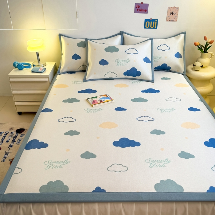 91家纺网 家纺一手货源 找家纺 全季家居 2025新款A类小清新数码印花冰藤席凉席席子 云朵 床席