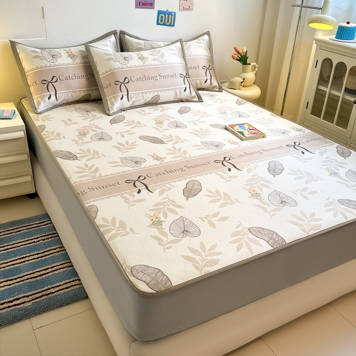 91家纺网 家纺一手货源 找家纺 全季家居 2025新款A类小清新数码印花冰藤席凉席席子 复古花园 床笠